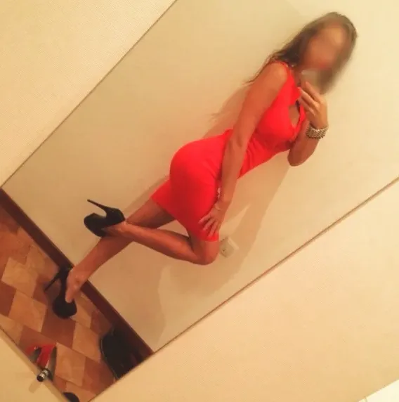 Agnes, 28