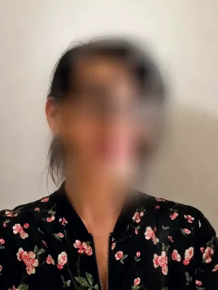 Andrea, 39