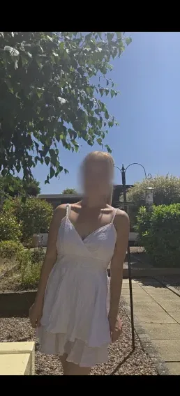 Andrea, 31