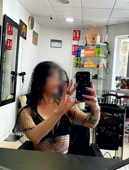 Charlotte, 33