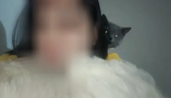 Emina, 35