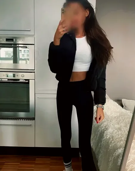 Frederikke, 36