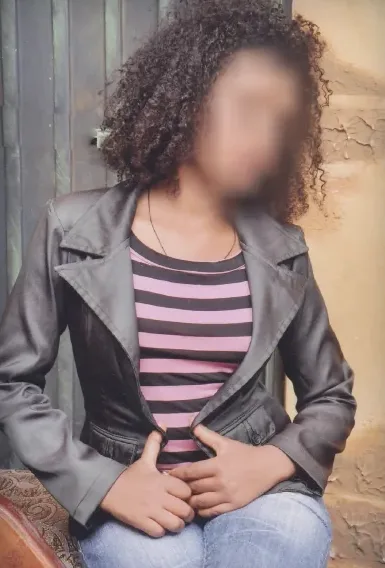Helle, 24
