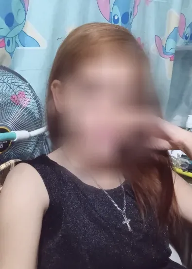 Ivana, 32