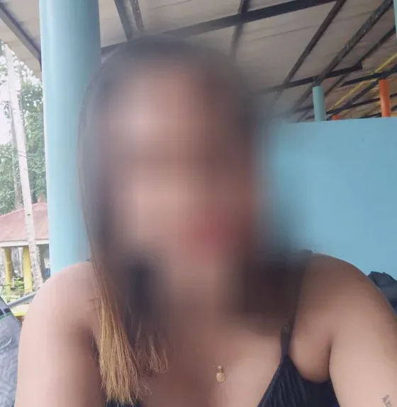 Julie, 34
