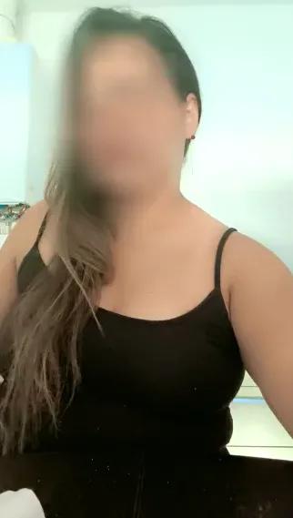 Kamilla, 39