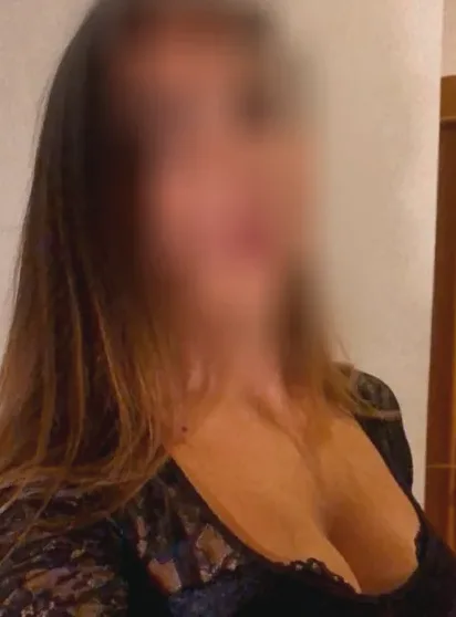 Karoline, 28