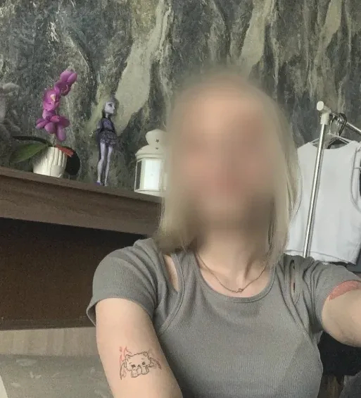Leyla, 19