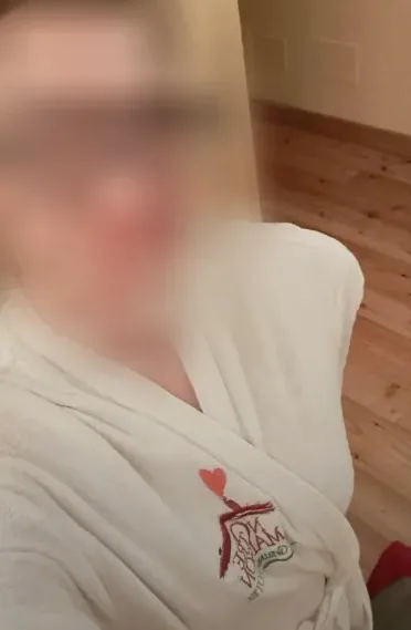 Mariam, 40