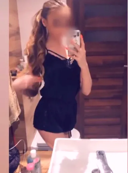 Selma, 29
