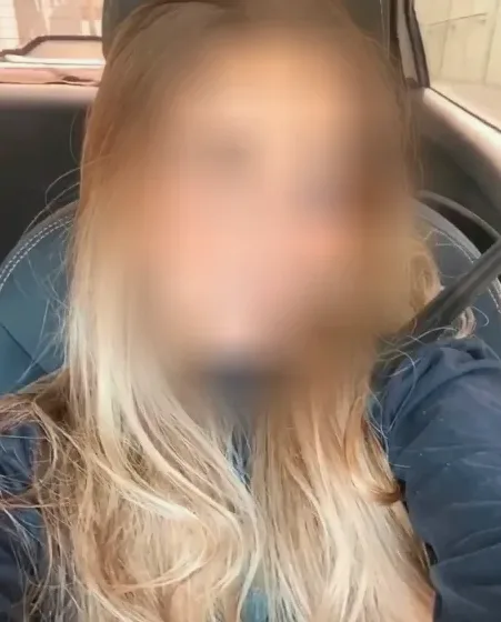 Signe, 27