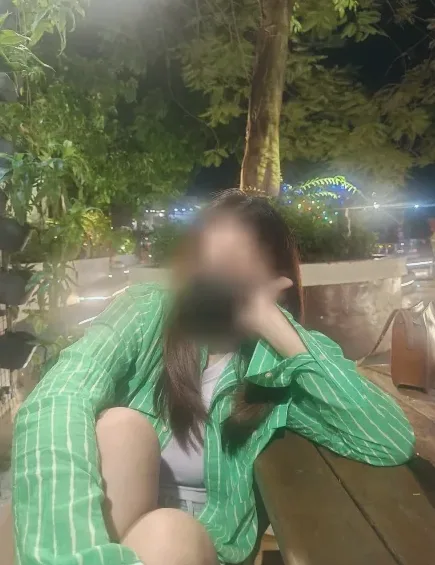 Yasmin, 28